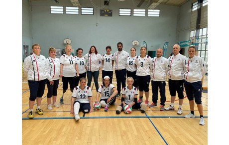 Equipe de France volley assis (F) : Première compétition internationale